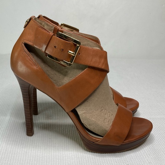 Sold!✅ Michael Kors Brown Heel Sandals Size 8 - Picture 2 of 8